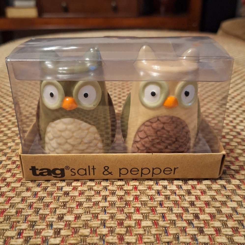 Marshalls Cute Owl Ceramic Salt & Pepper Shakers - Cream and Green Never Used - Picture 3 of 10